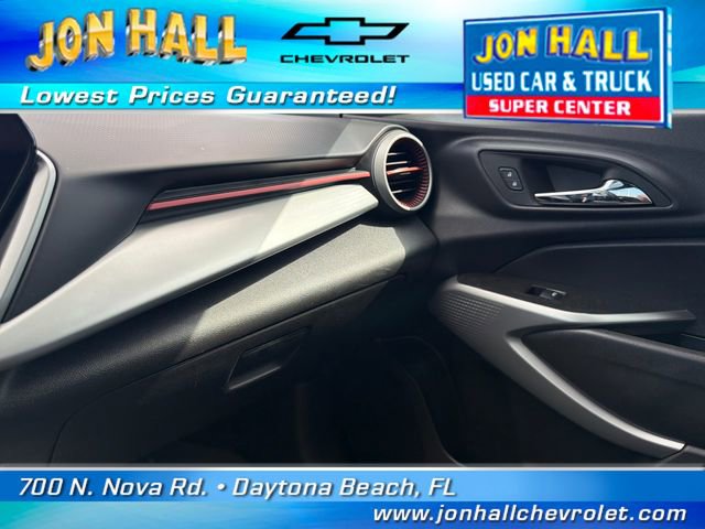 Used 2025 Chevrolet Trax RS w/ Driver Confidence Package FWD image 26