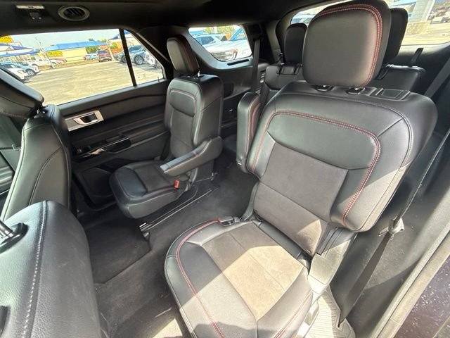 Used 2024 Ford Explorer ST-Line w/ Class IV Trailer Tow Package AWD/4WD image 13