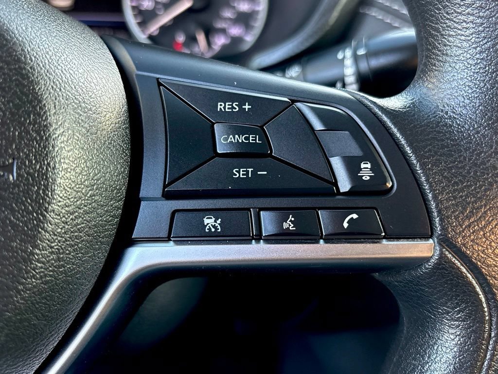 Used 2024 Nissan Sentra SV FWD image 11
