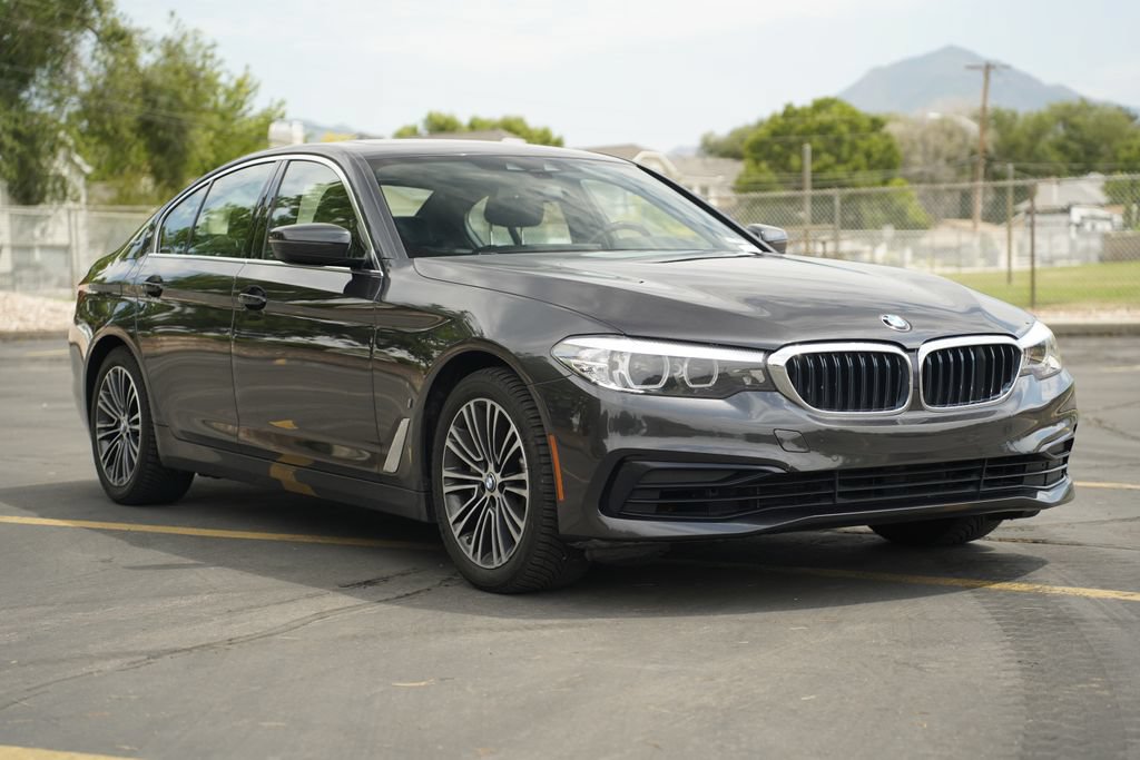 Used 2019 BMW 530e xDrive w/ Convenience Package AWD/4WD image 7