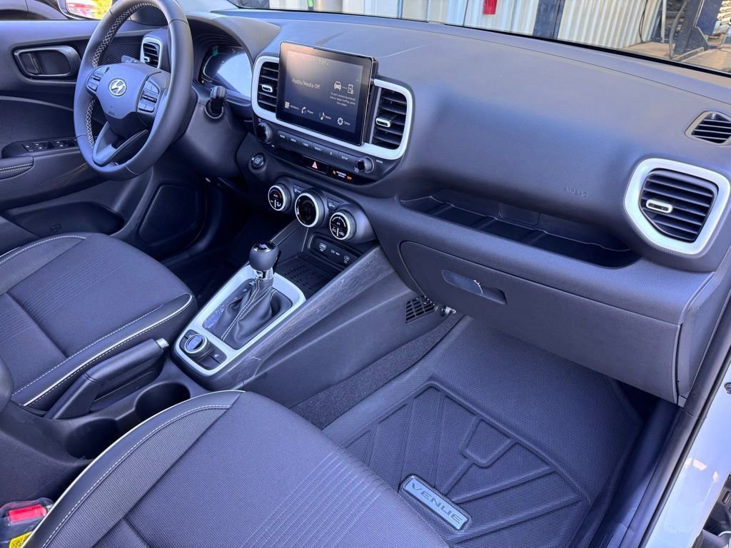 New 2026 Hyundai Venue SEL image 15