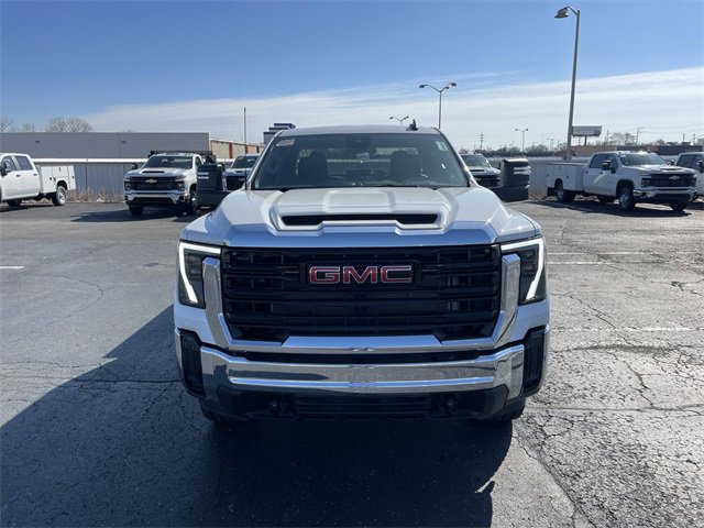 New 2024 GMC Sierra 2500 Pro w/ Convenience Package image 2