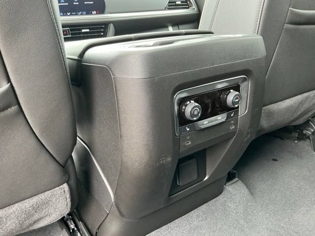 New 2026 Chevrolet Tahoe Premier w/ Sun And Tow Package AWD/4WD image 37