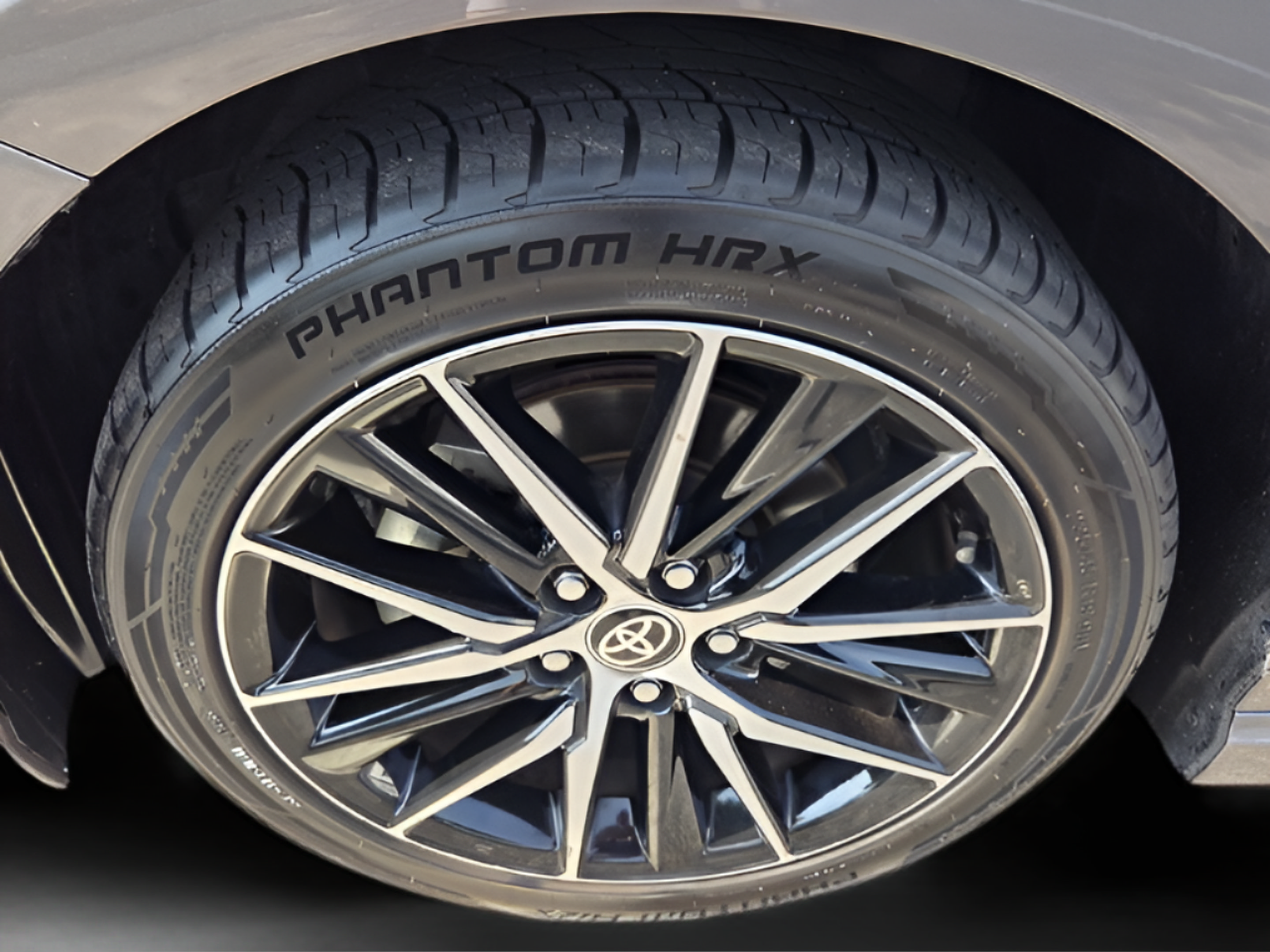 Used 2024 Toyota Camry SE FWD image 28
