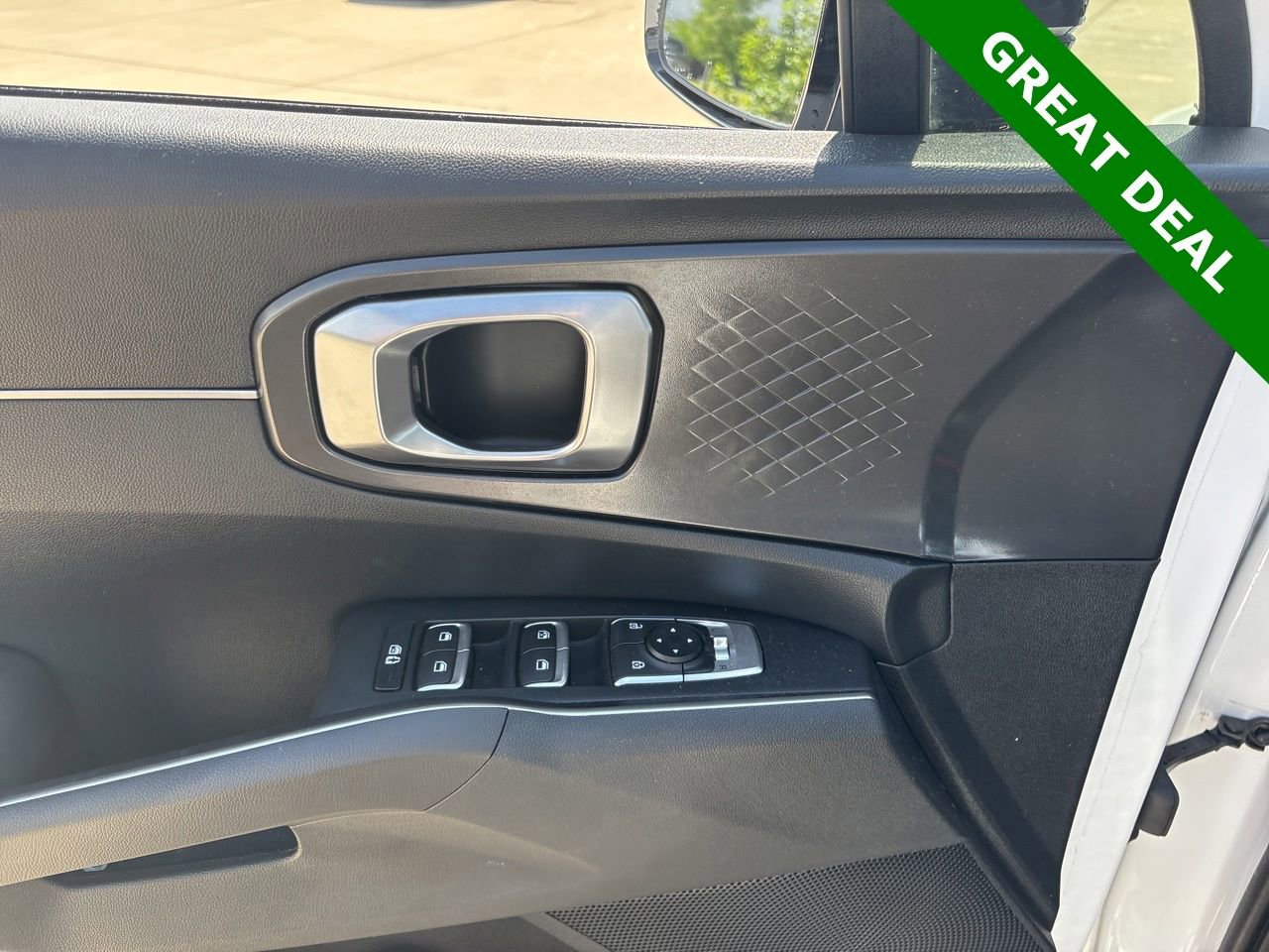 Used 2022 Kia Sorento S w/ Panoramic Sunroof Package FWD image 16