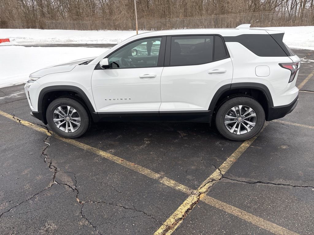 New 2026 Chevrolet Equinox LT w/ Convenience Package II image 5