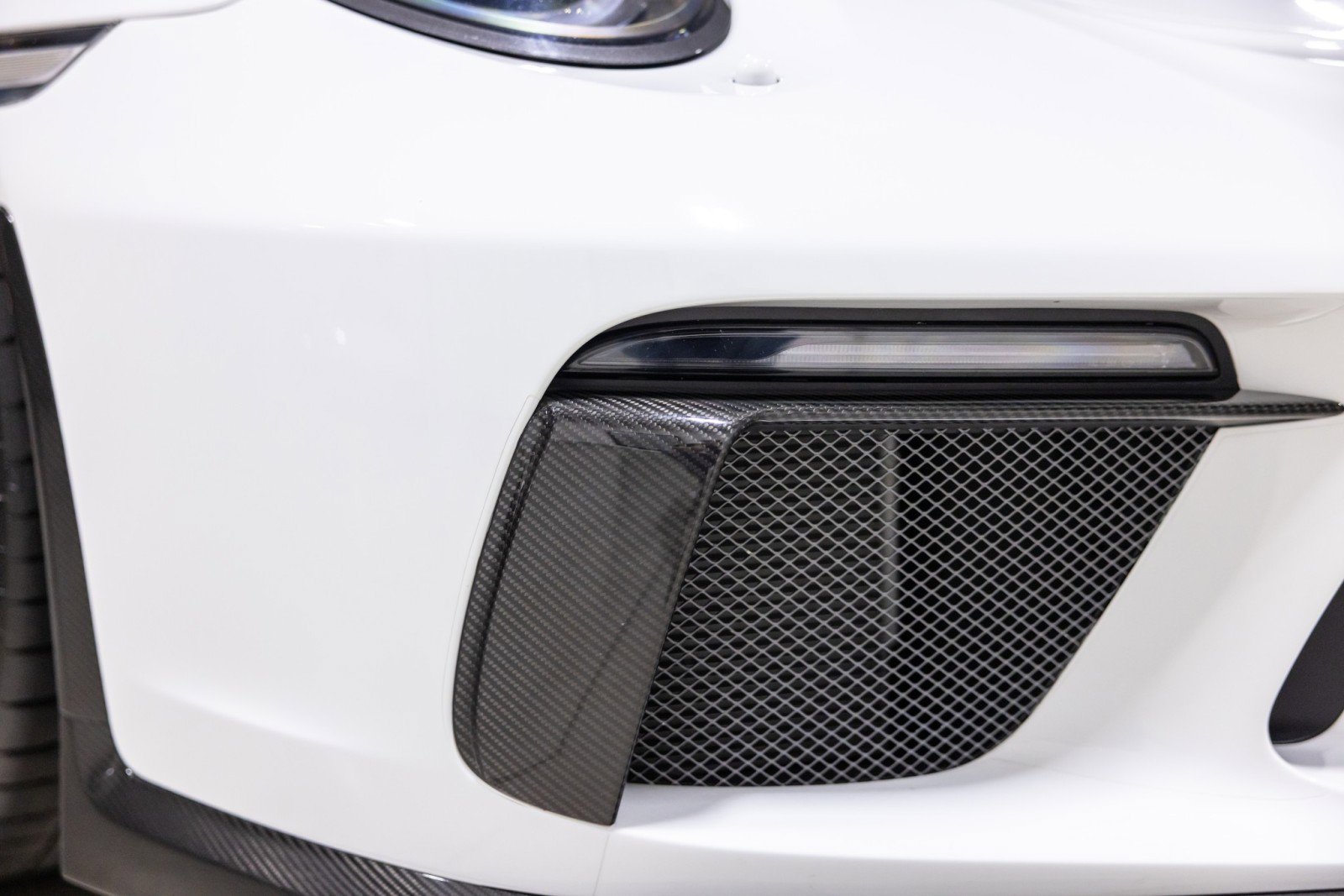 Used 2018 Porsche 911 GT3 image 22