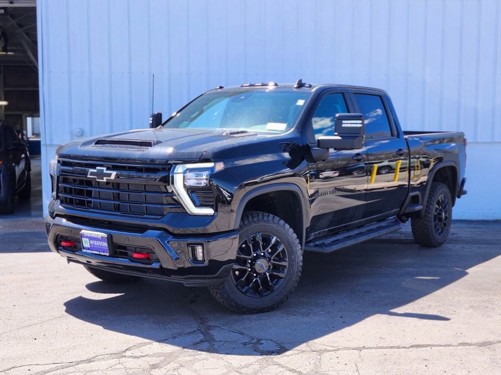 New 2026 Chevrolet Silverado 2500 LT w/ Trail Boss Package AWD/4WD video 1