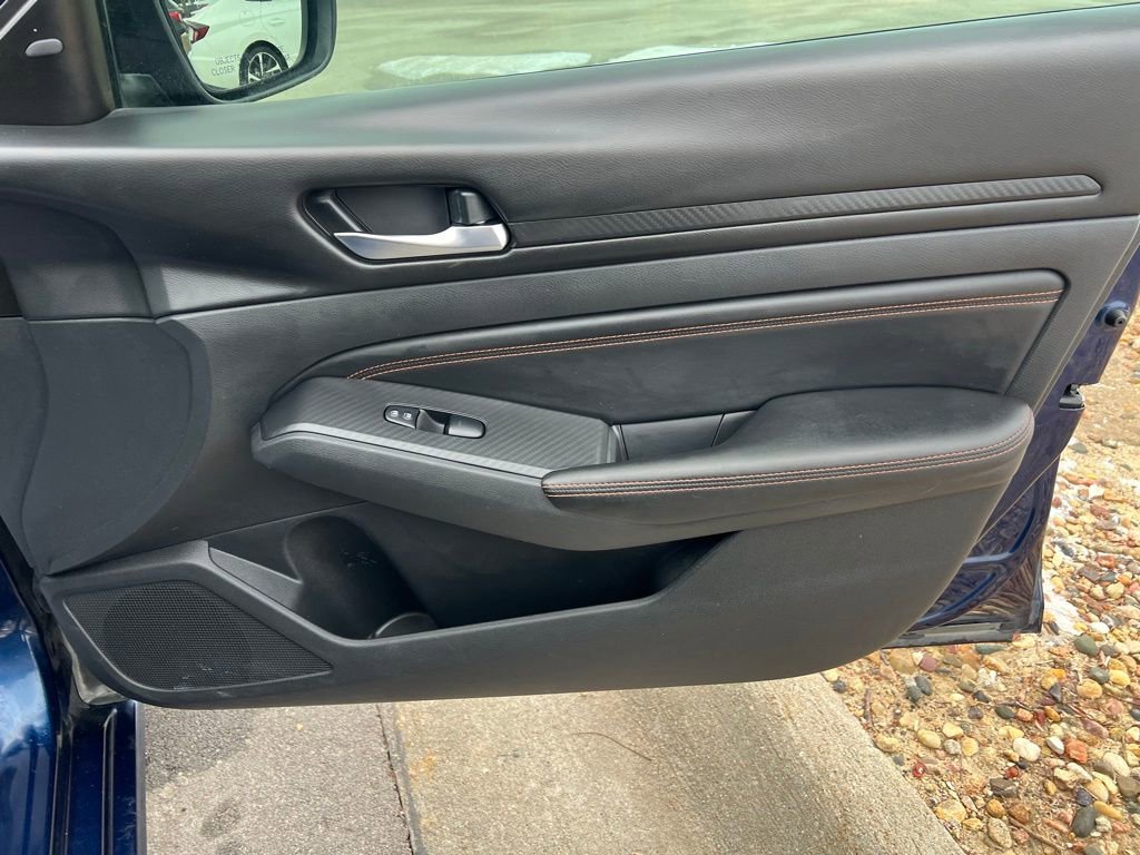 Used 2021 Nissan Altima 2.5 SR image 25