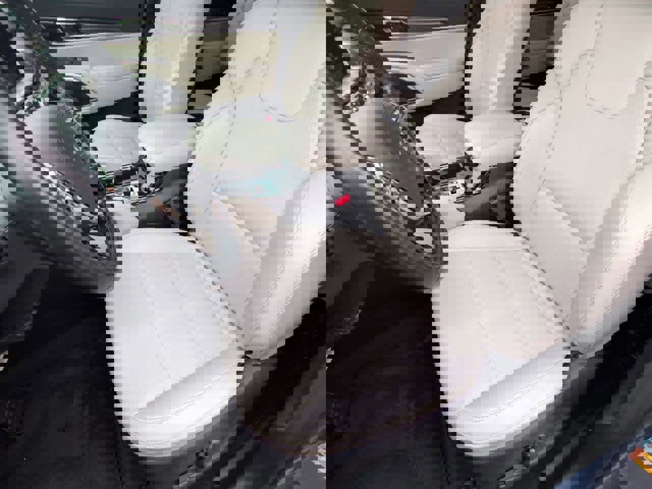 Used 2024 Kia Telluride S image 15