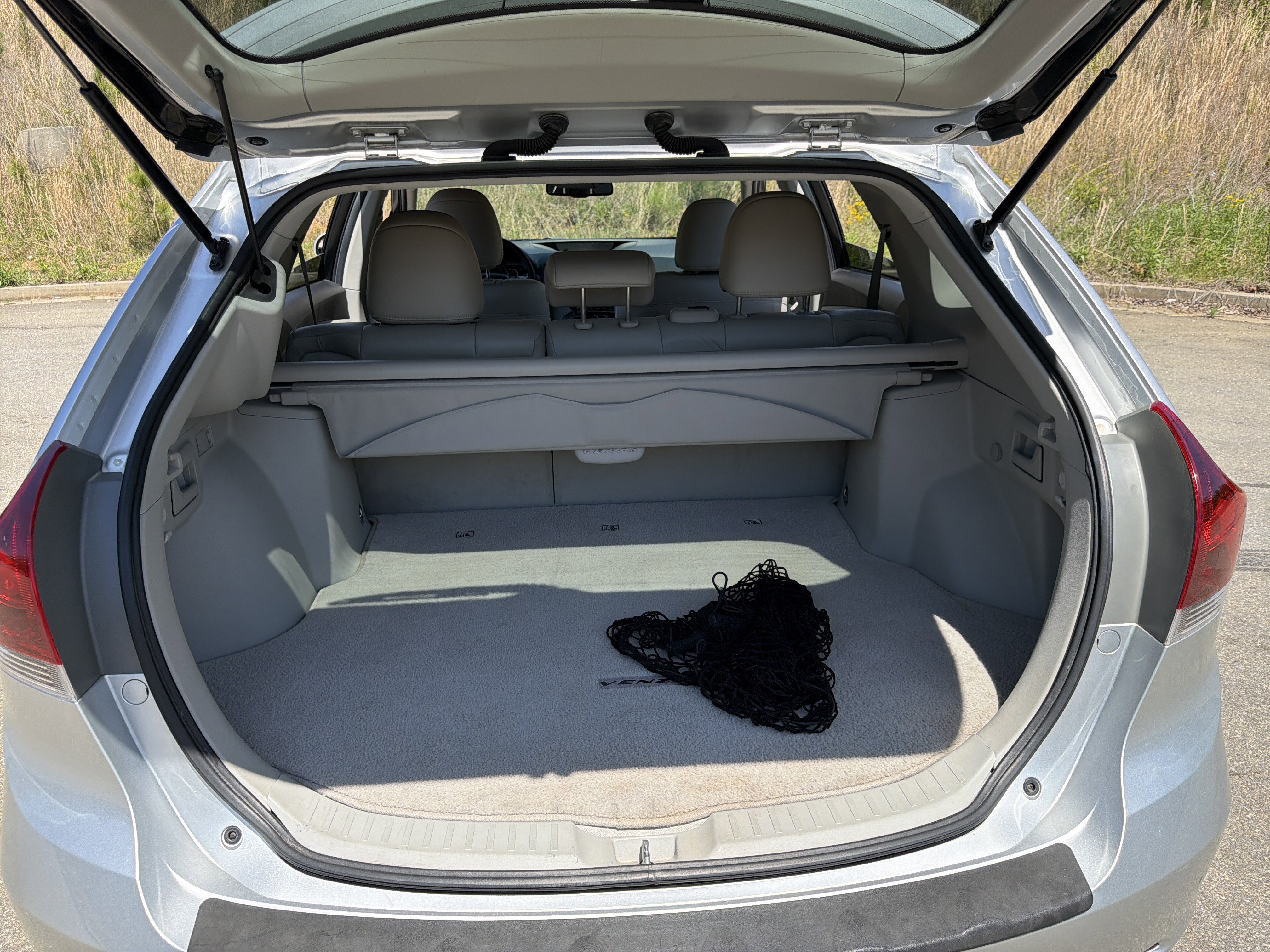 Used 2013 Toyota Venza XLE image 18