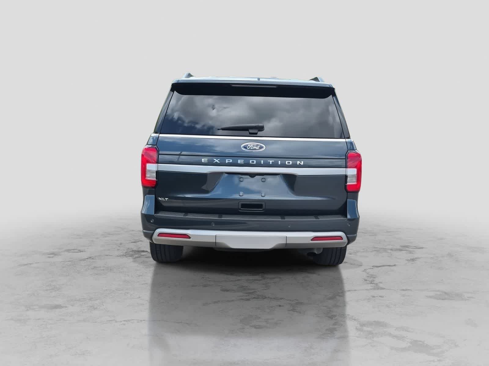 Used 2022 Ford Expedition XLT RWD image 7