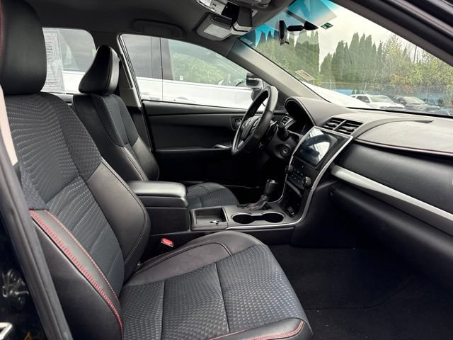Used 2015 Toyota Camry SE FWD image 15