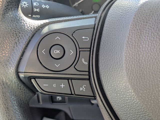 Used 2025 Toyota Corolla LE FWD image 17
