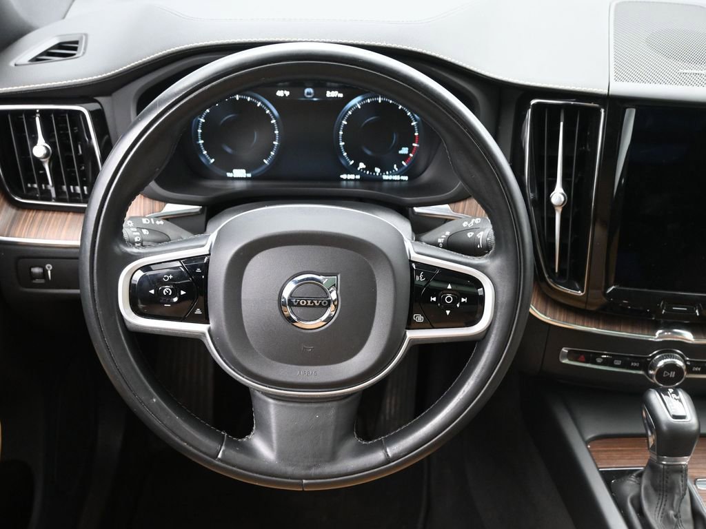 Used 2021 Volvo XC60 T5 Inscription w/ Advanced Package image 21