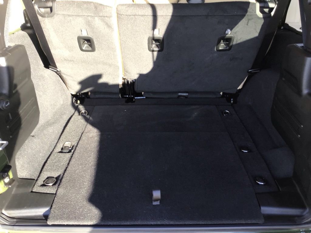 Used 2023 Jeep Wrangler Sport S image 27