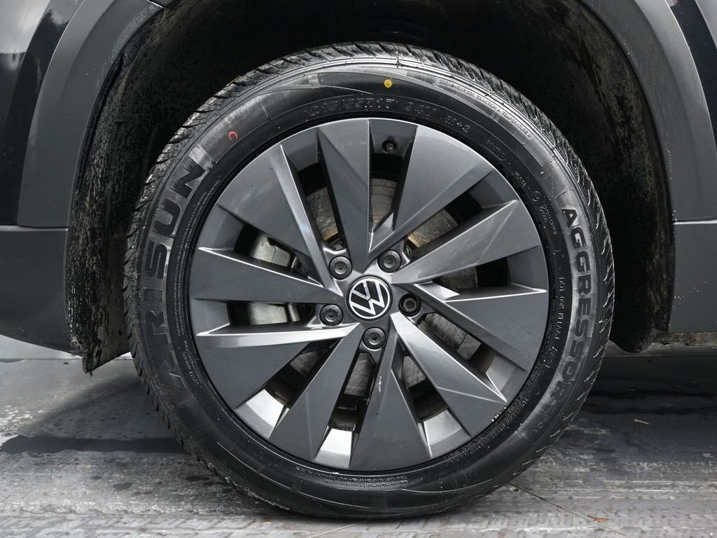 Used 2023 Volkswagen Taos S image 11