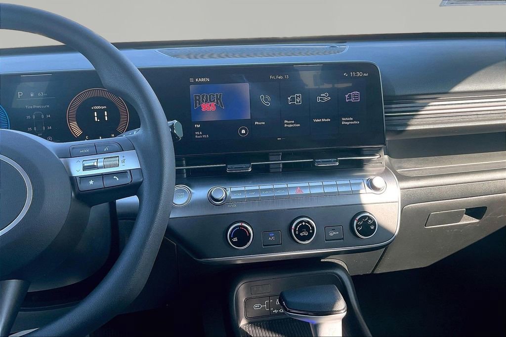 Used 2024 Hyundai Kona SE image 11