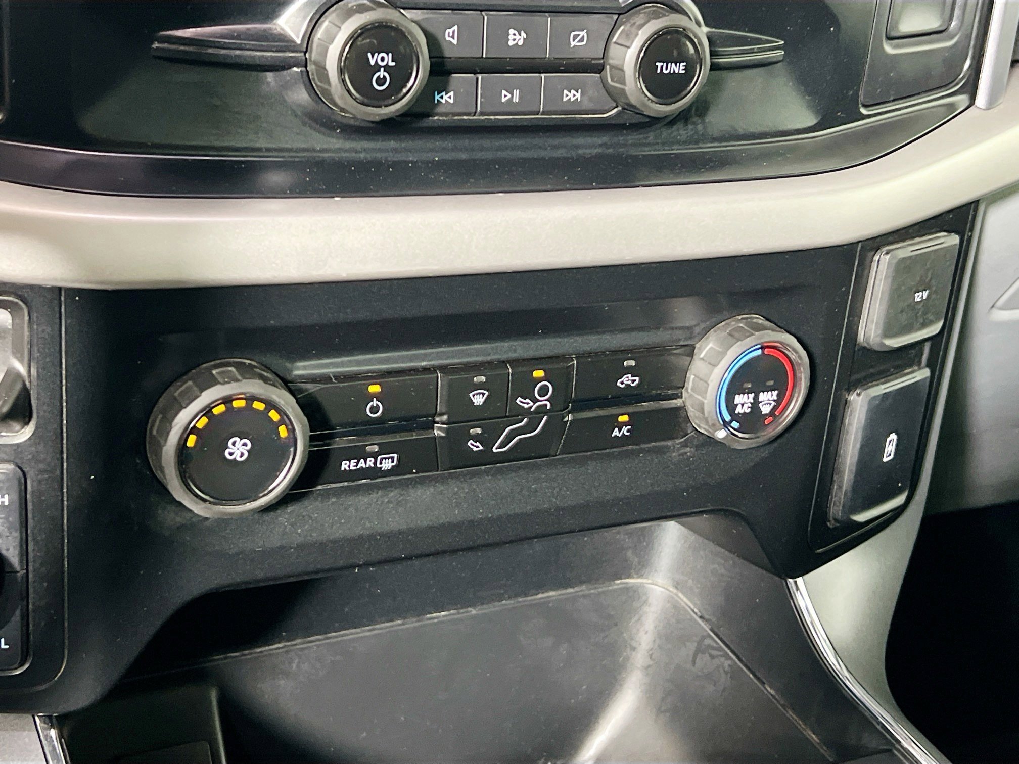 Used 2023 Ford F150 XLT AWD/4WD image 26