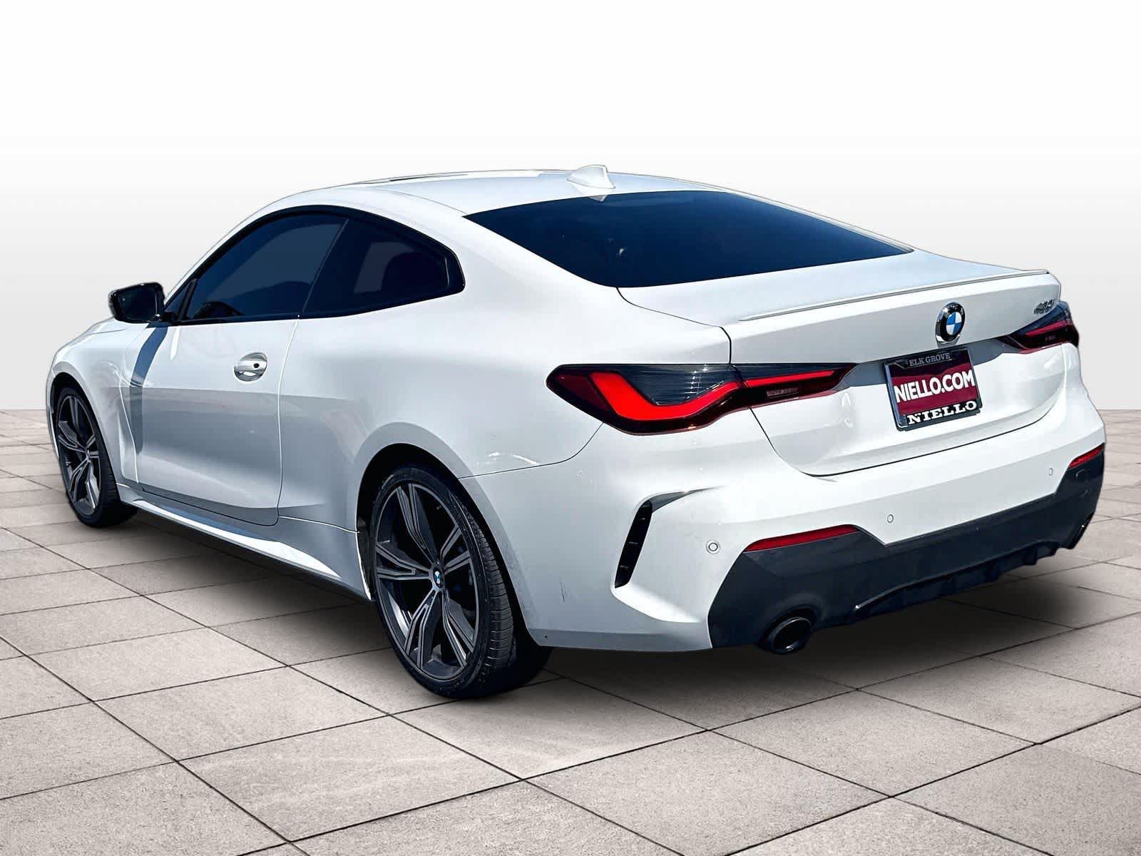 Used 2022 BMW 430i Coupe w/ M Sport Package RWD image 7