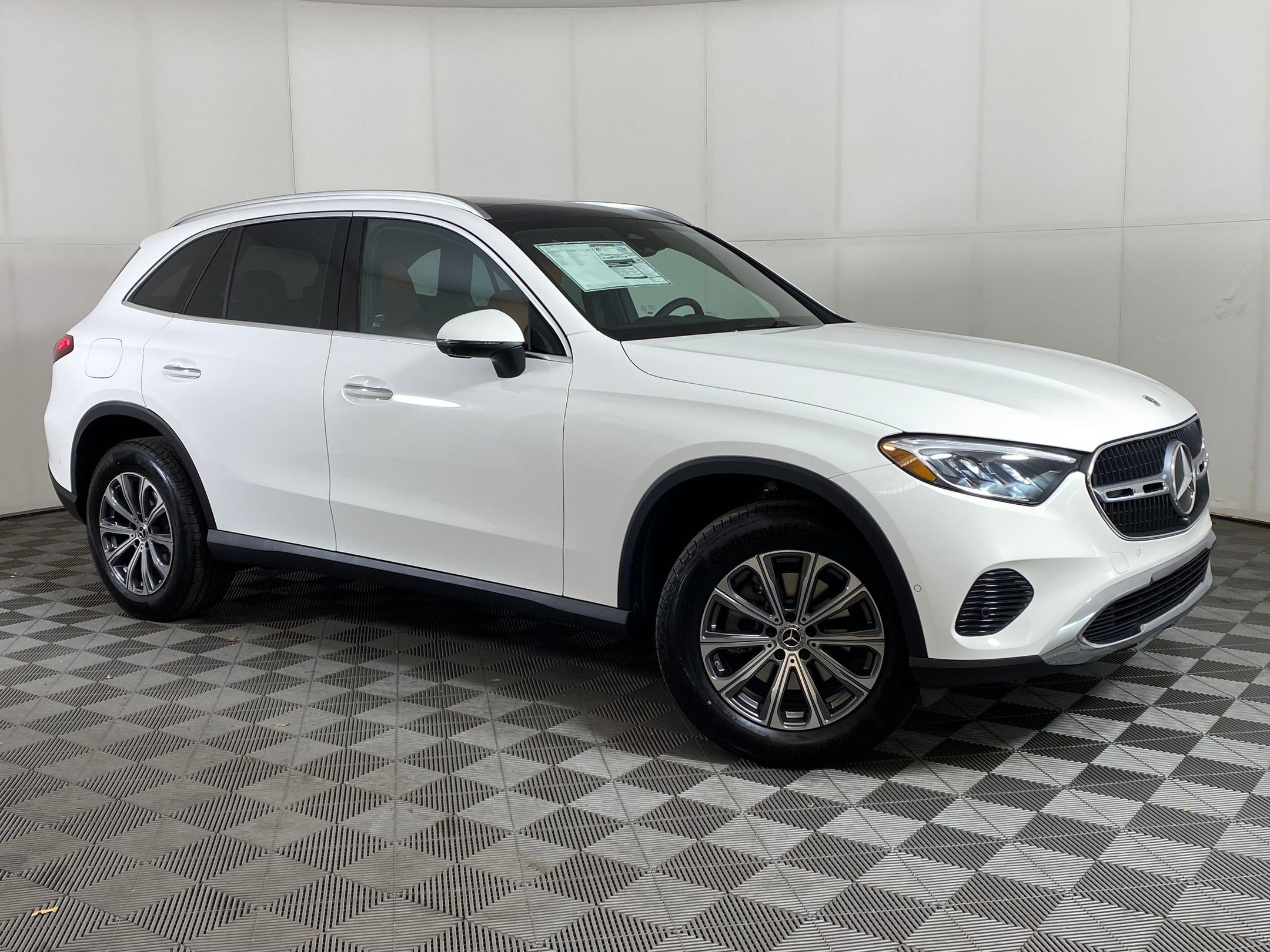 Used 2026 Mercedes-Benz GLC 300 4MATIC image 6