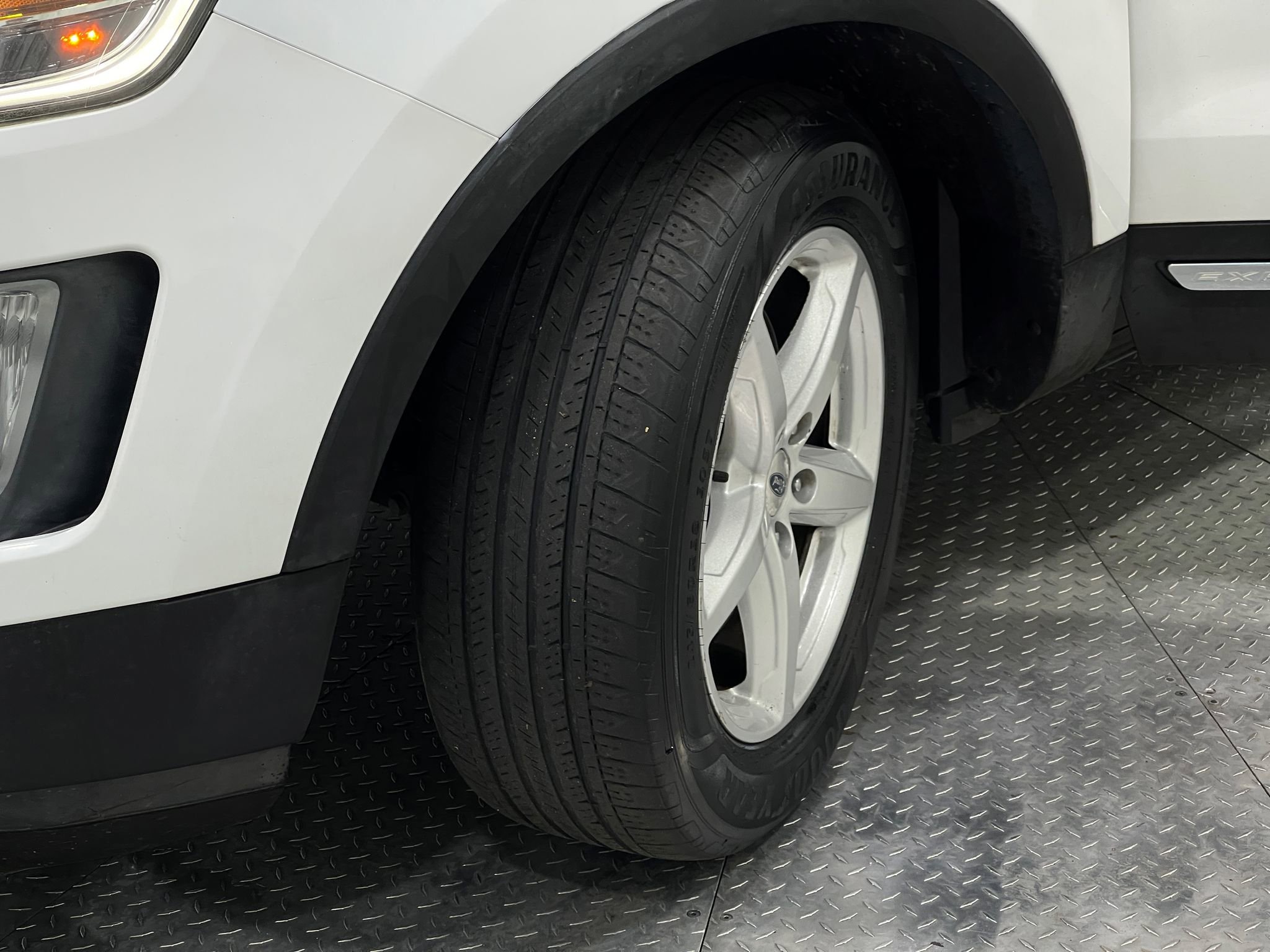 Used 2017 Ford Explorer XLT w/ Equipment Group 202A image 36