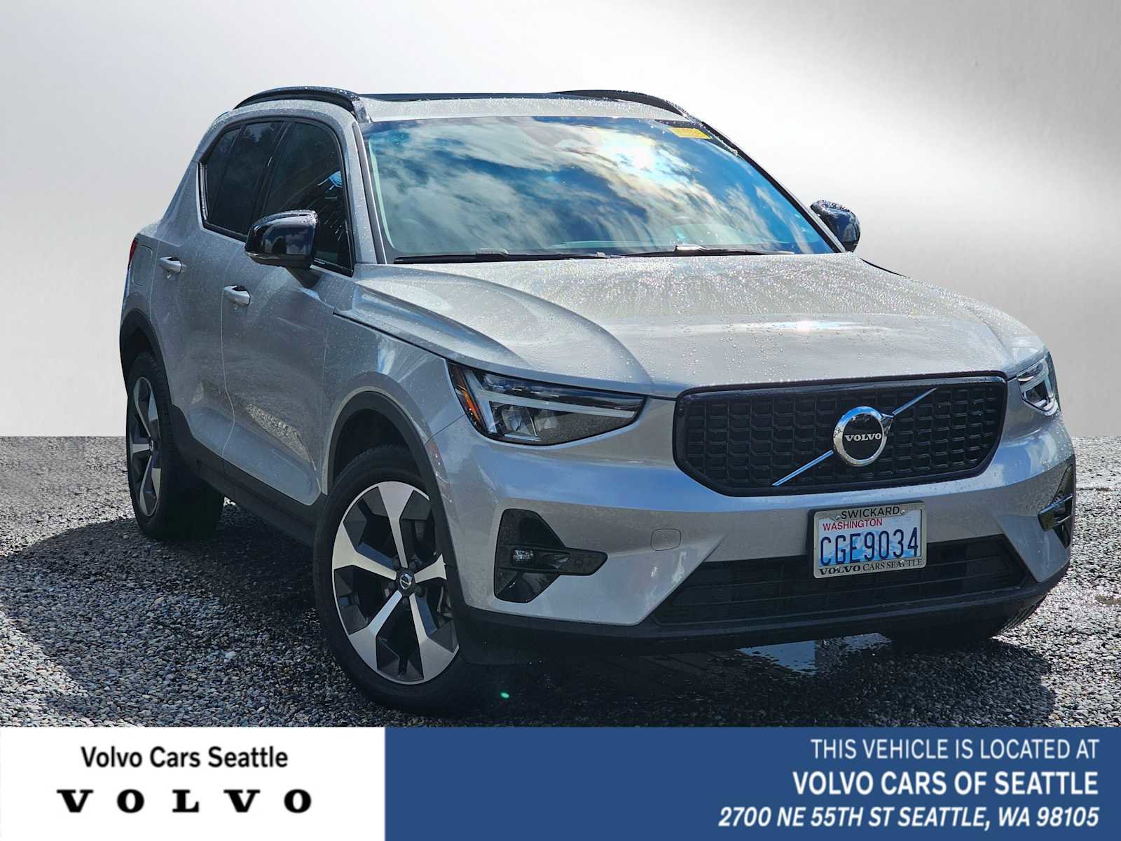 Used 2023 Volvo XC40 B5 Plus w/ Protection Package Premier