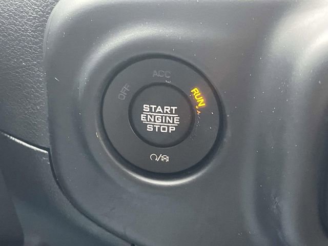 Used 2021 Jeep Gladiator Sport image 23