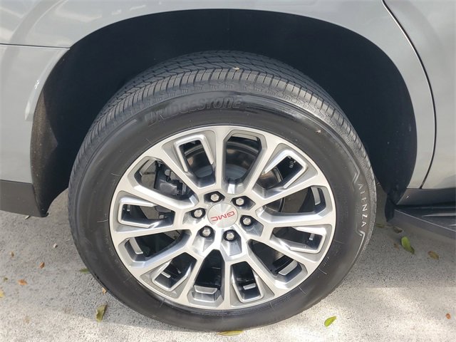 Certified 2025 GMC Yukon Denali image 7