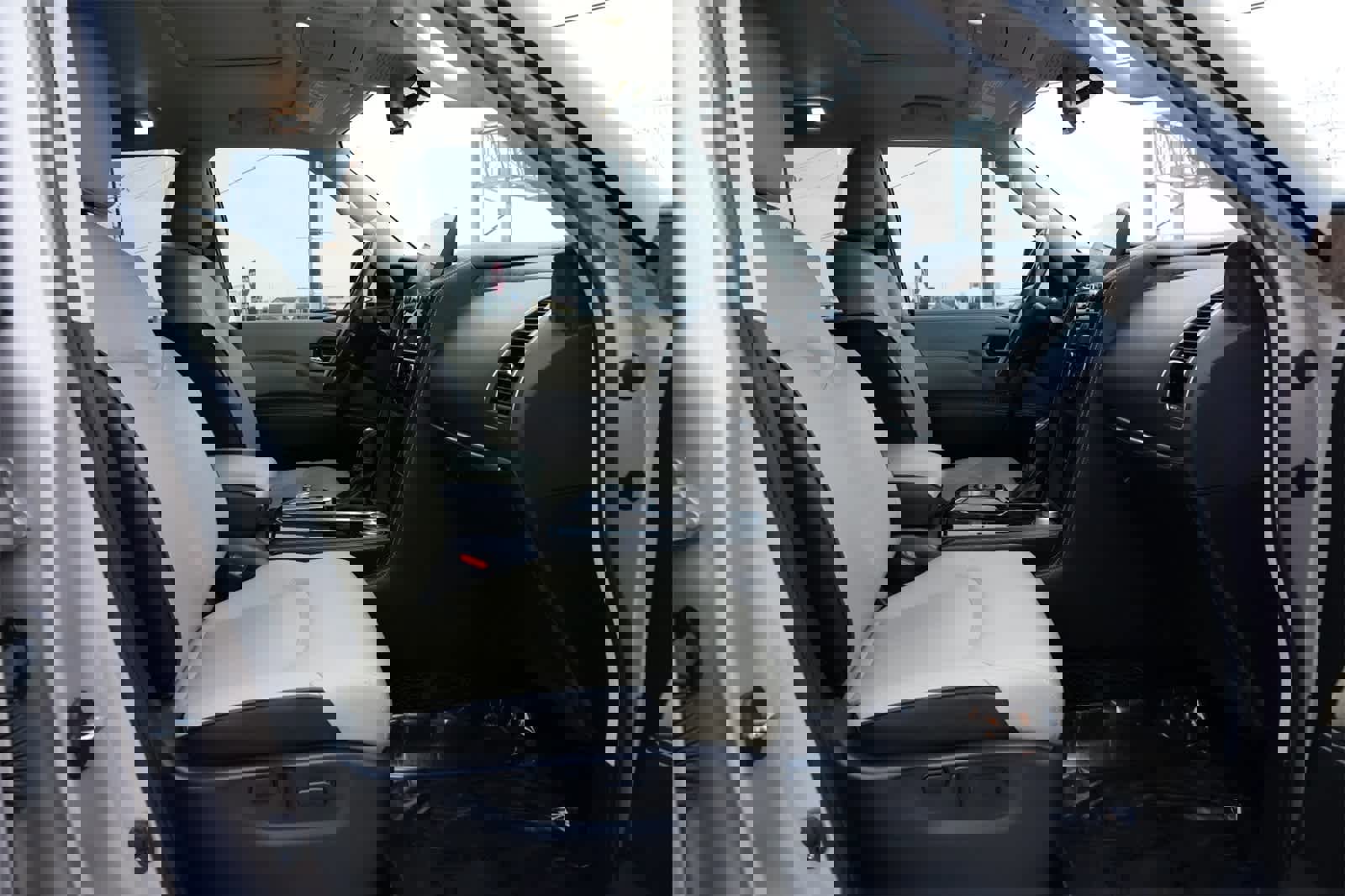 Used 2022 INFINITI QX80 Premium Select w/ Cargo Package image 23