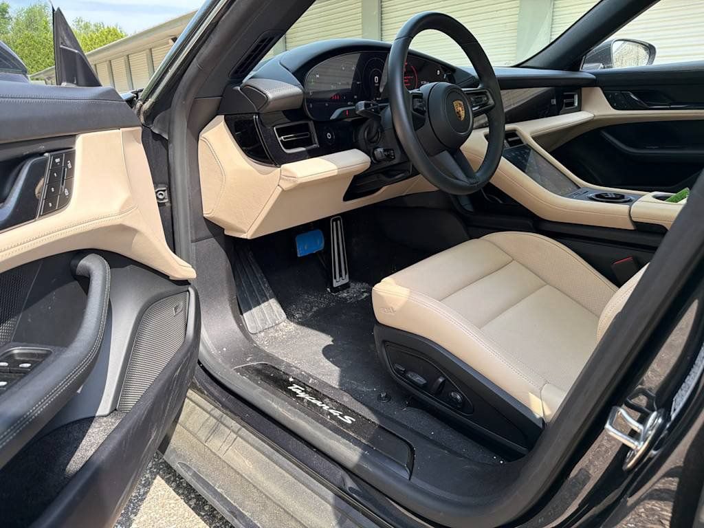 Certified 2024 Porsche Taycan 4S AWD/4WD image 9