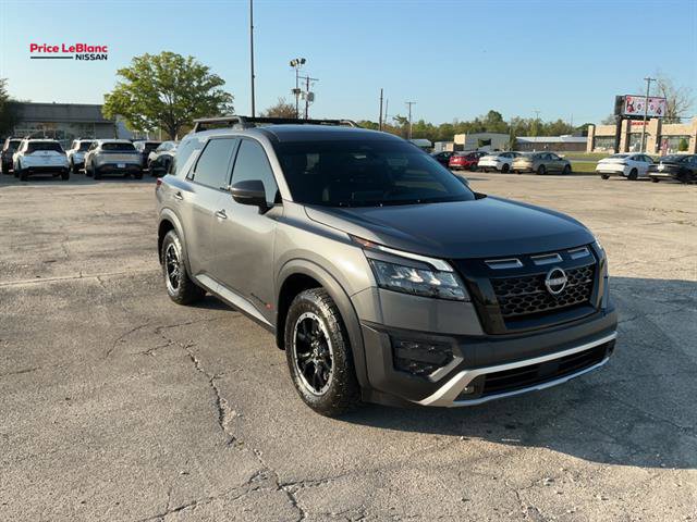 Used 2023 Nissan Pathfinder Rock Creek AWD/4WD image 19