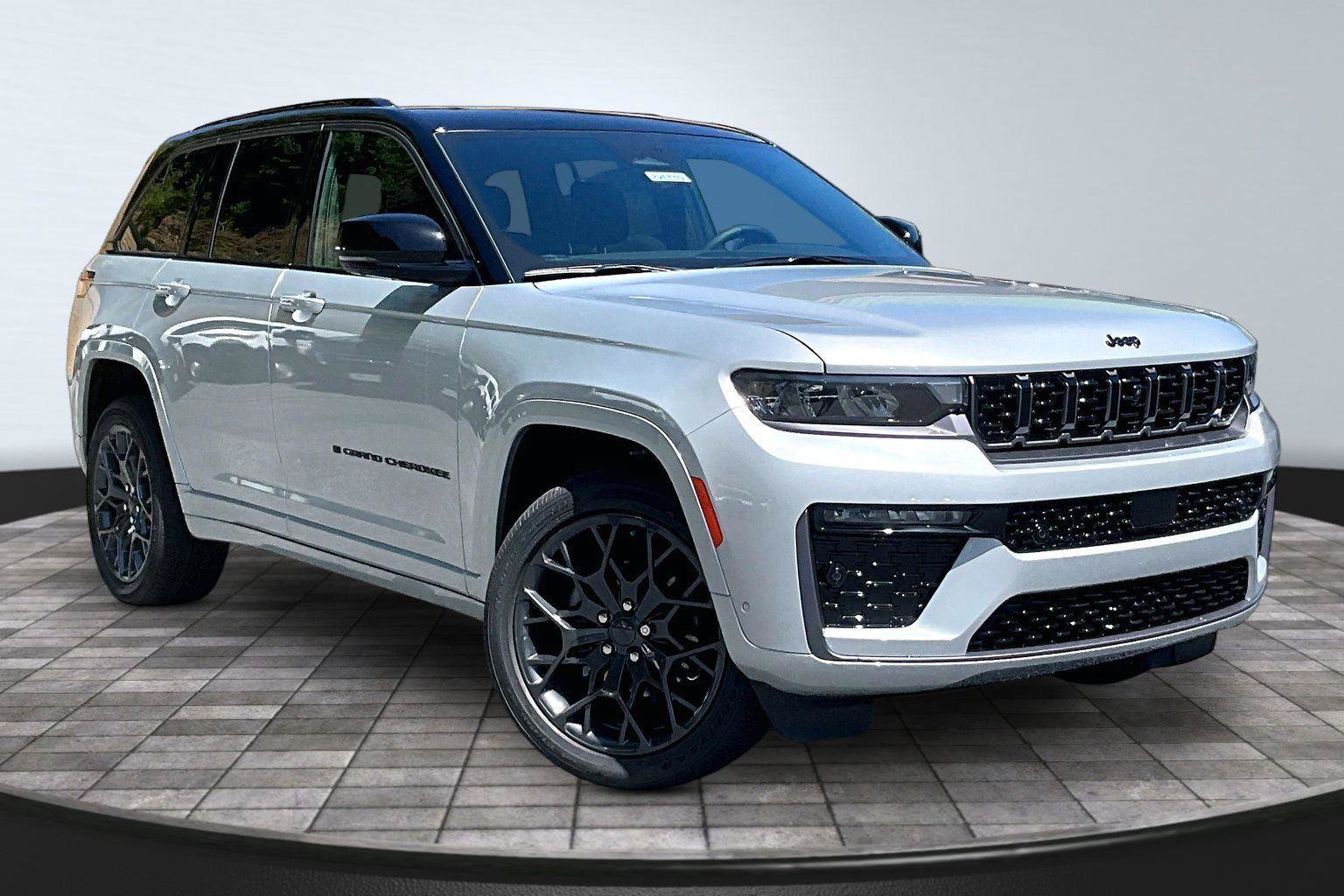 New 2026 Jeep Grand Cherokee Summit w/ Obsidian Package