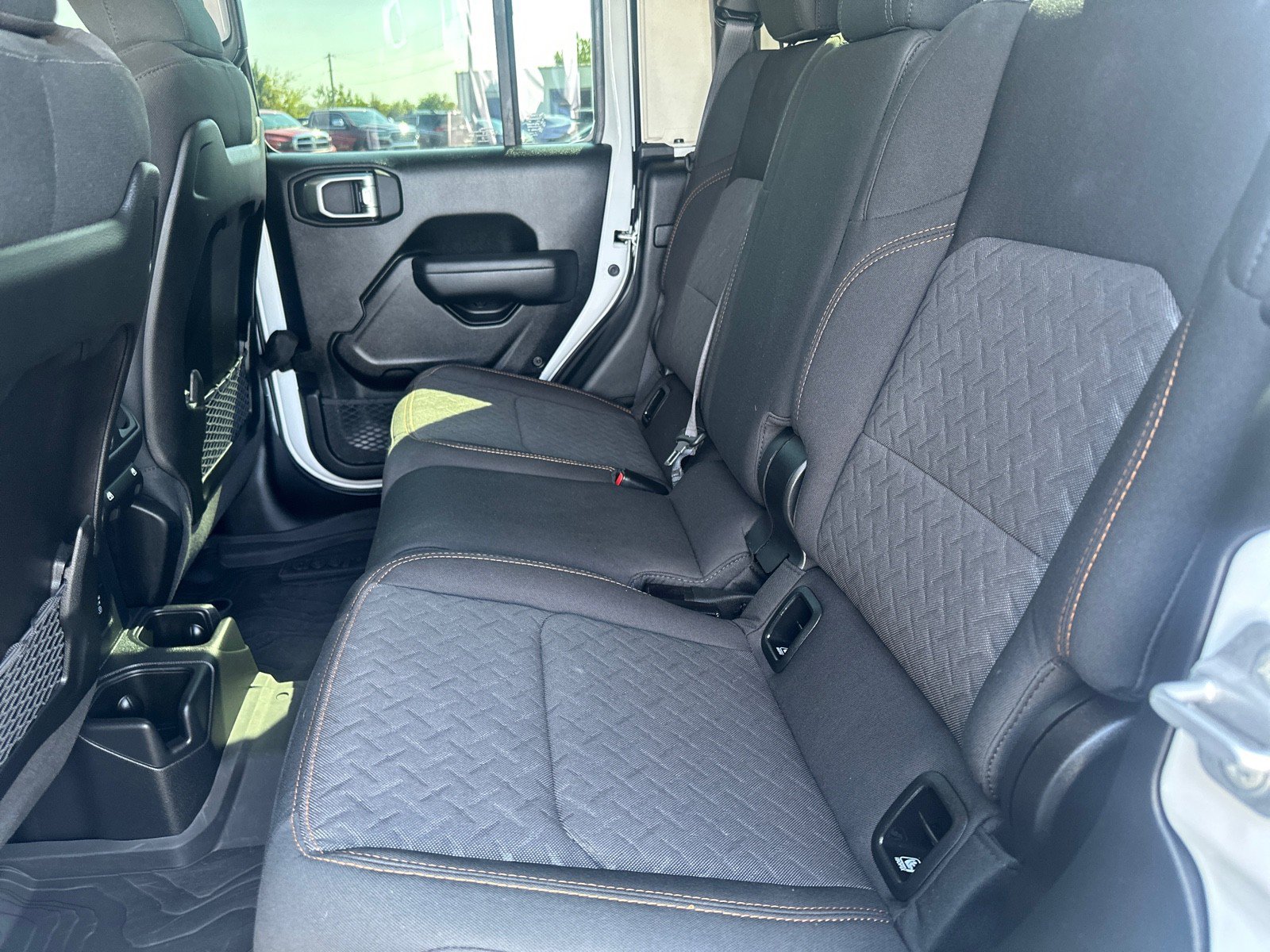 Used 2025 Jeep Gladiator Mojave w/ Convenience Group image 17