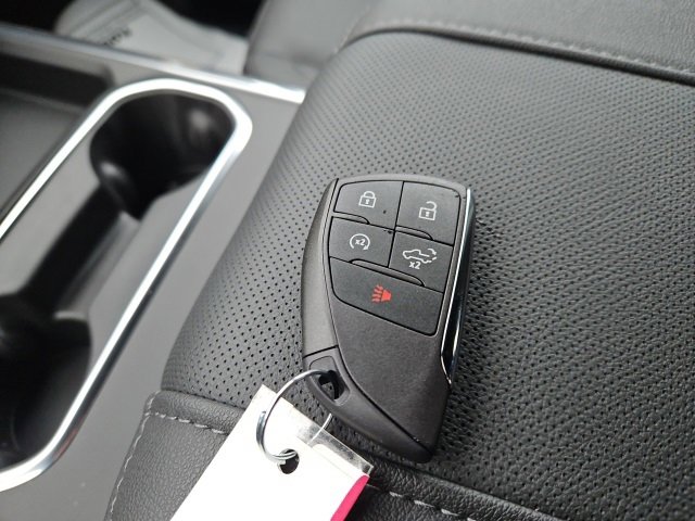 New 2026 GMC Sierra 2500 SLT w/ SLT Convenience Package image 43