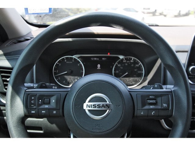 Used 2021 Nissan Rogue S FWD image 7