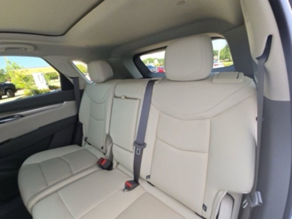 New 2026 Cadillac XT5 Premium Luxury w/ Driver Assist Package image 13