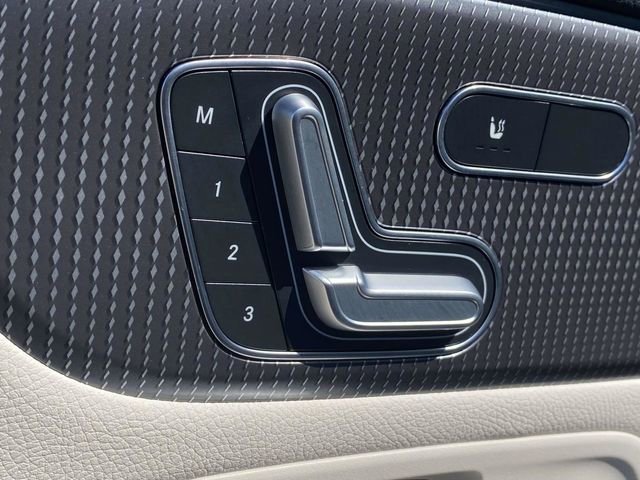 Used 2021 Mercedes-Benz GLB 250 image 22