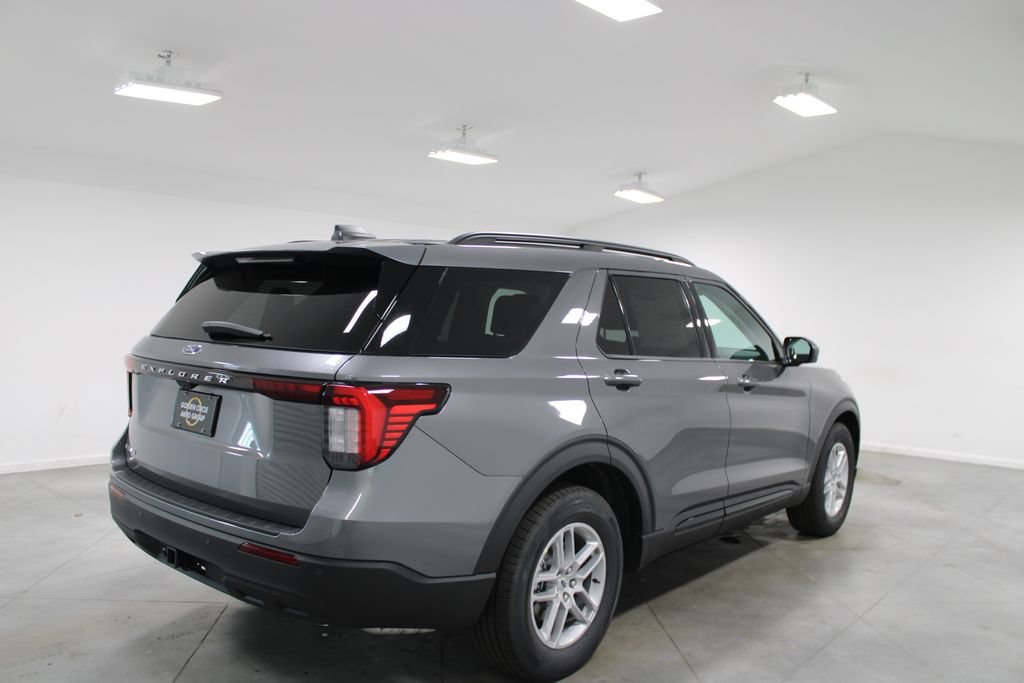New 2026 Ford Explorer Active RWD image 10