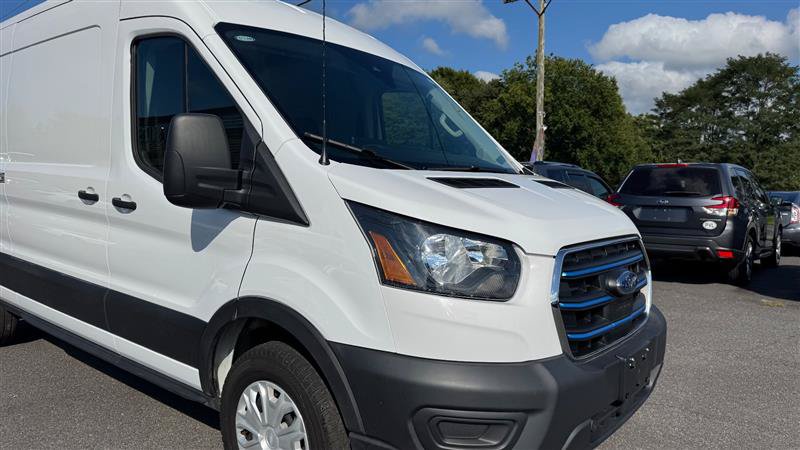 Used 2023 Ford E-Transit Medium Roof RWD image 21