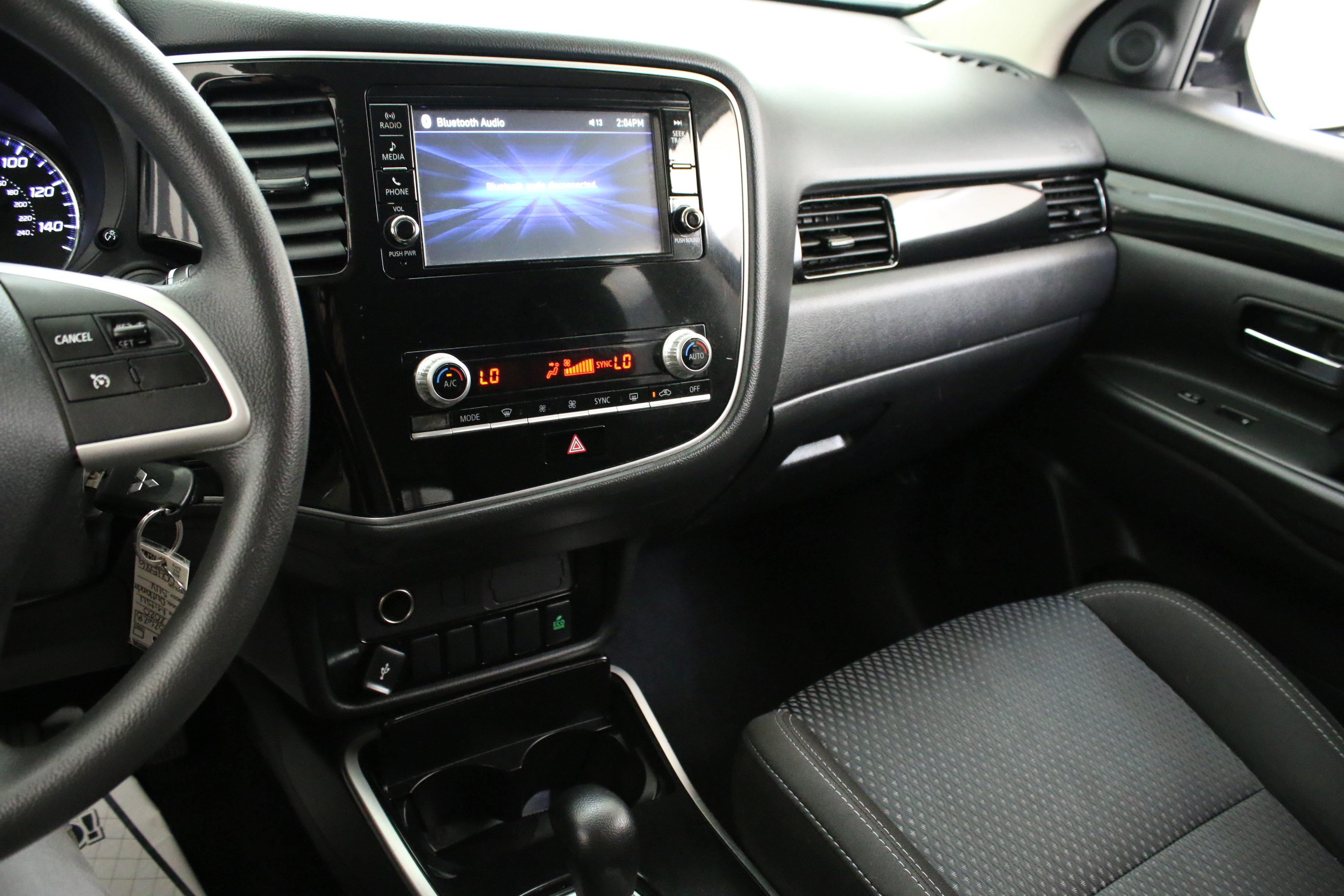Used 2020 Mitsubishi Outlander ES AWD/4WD image 16