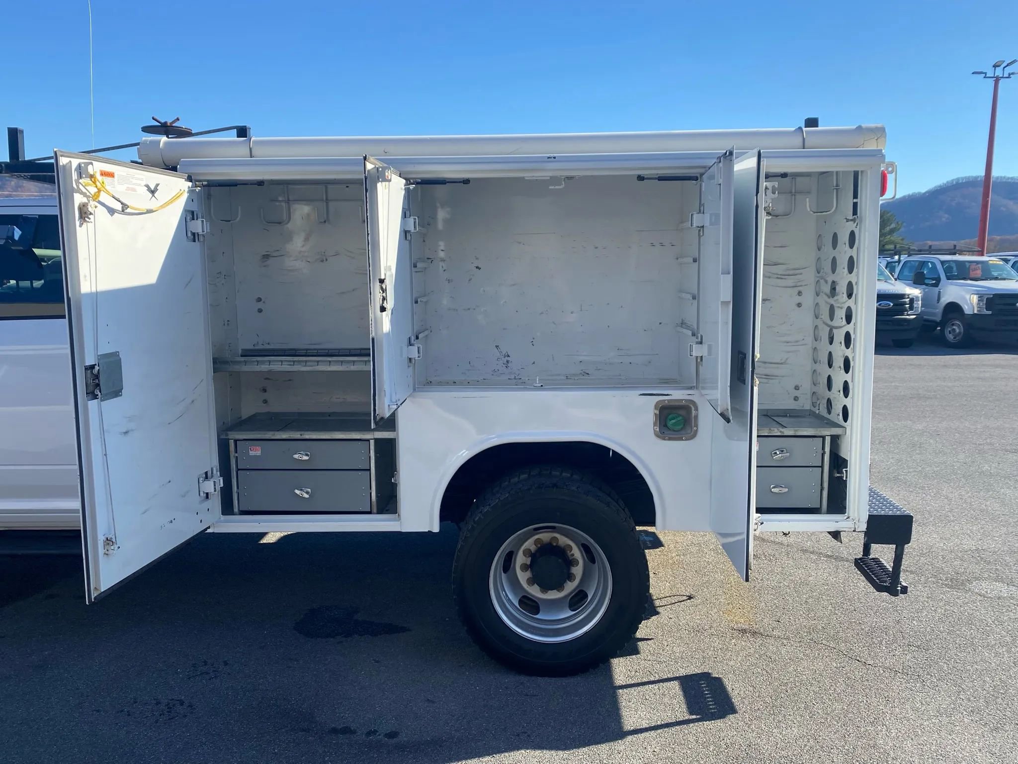 Used 2016 RAM 4500 Tradesman AWD/4WD image 34