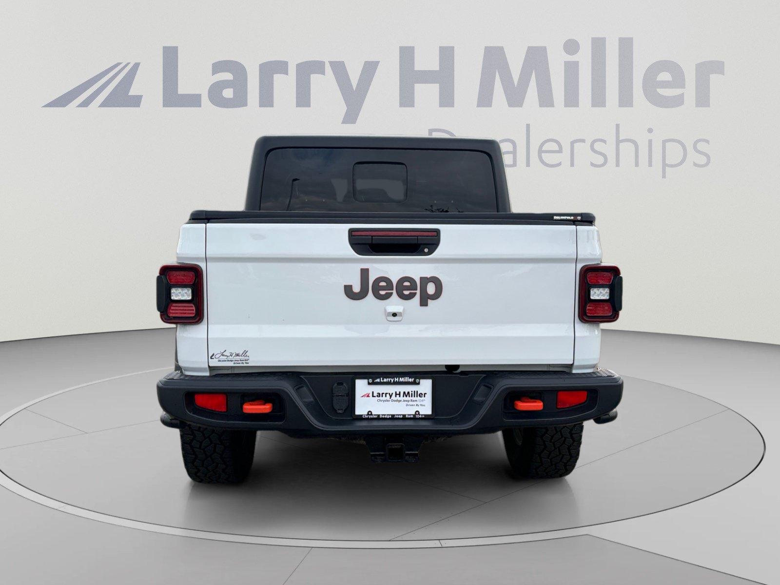 Used 2021 Jeep Gladiator Mojave w/ LED Lighting Group AWD/4WD image 5