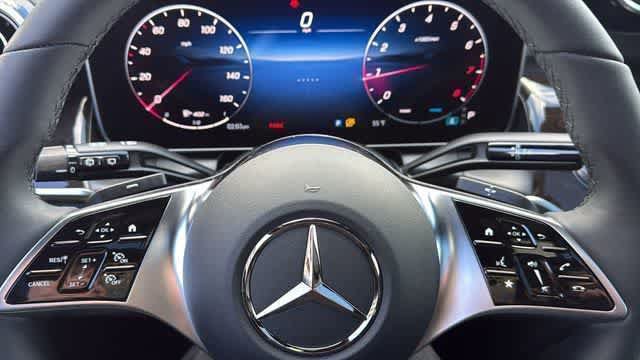 Certified 2026 Mercedes-Benz GLC 300 4MATIC image 17