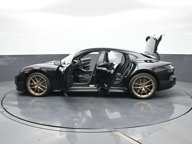 Certified 2025 Porsche Taycan Turbo GT image 32