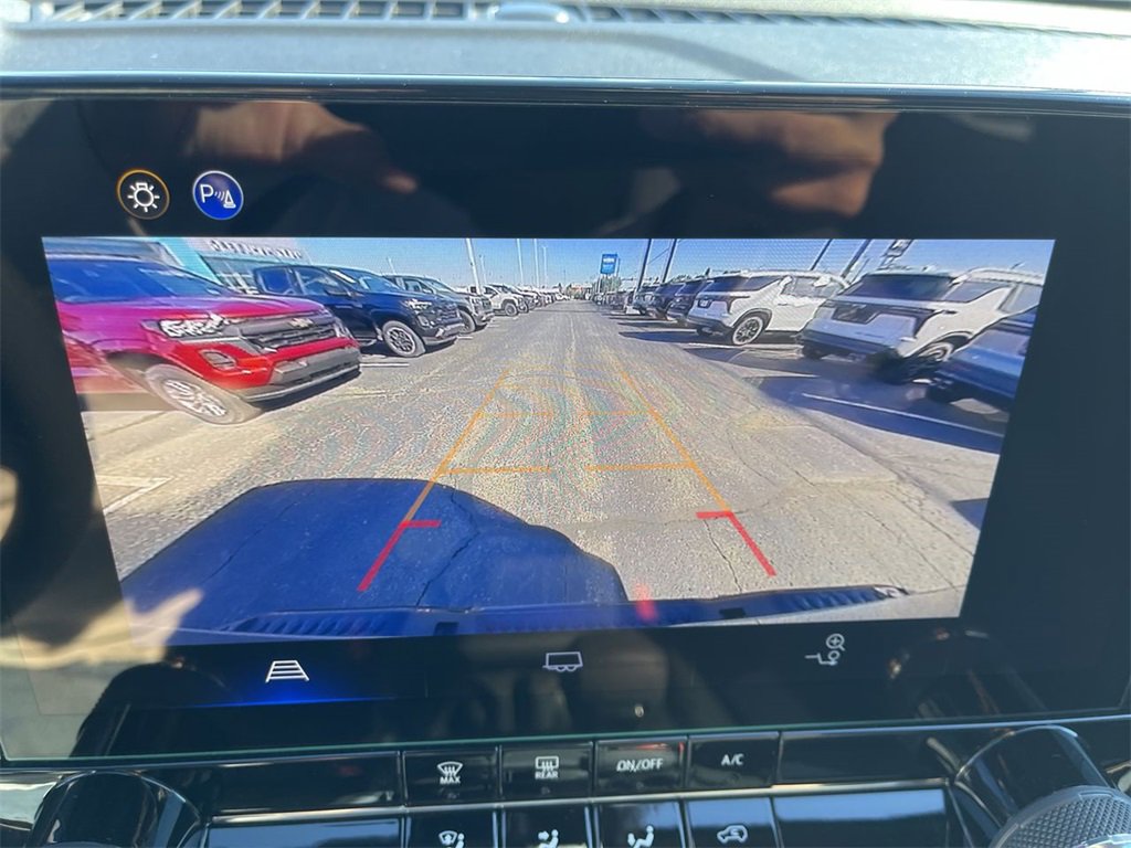 New 2025 Chevrolet Colorado W/T image 17