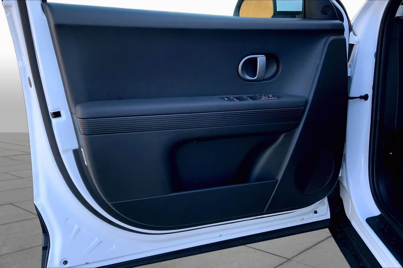 New 2027 Hyundai Ioniq 5 SEL RWD image 10