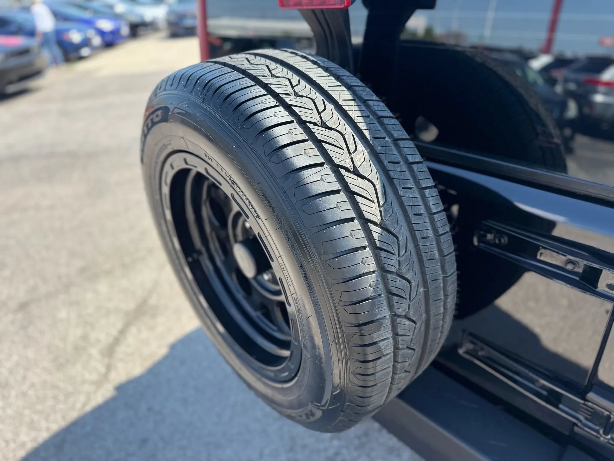 Used 2014 Jeep Wrangler Sport w/ Connectivity Group AWD/4WD image 30