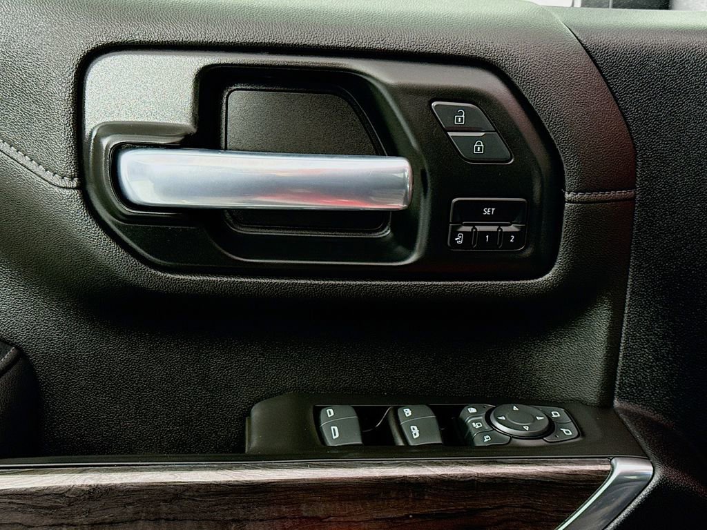 Used 2021 Chevrolet Silverado 3500 LTZ w/ LTZ Plus Package image 18