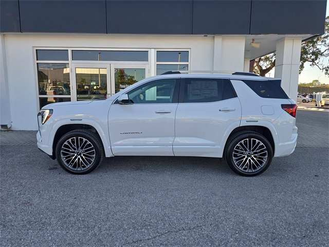 New 2026 GMC Terrain Denali w/ LPO, Floor Liner Package image 4